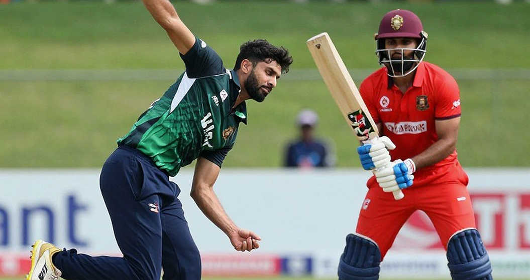 রাওয়ালপিন্ডির ৩০২: পাকিস্তানের লোয়ার-অর্ডার উদ্ধার, কিন্তু ডেথ ওভারে হারানো ২০ রান রাওয়ালপিন্ডির ৩০২: পাকিস্তানের লোয়ার-অর্ডার উদ্ধার, কিন্তু ডেথ ওভারে হারানো ২০ রান