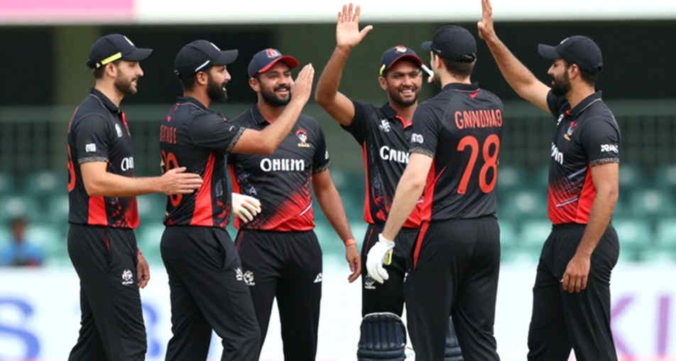 প্রথম ওভারেই ঝড়, আফ্রিদির পাঁচ ছক্কায় ভারতকে উড়িয়ে দিল পাকিস্তান