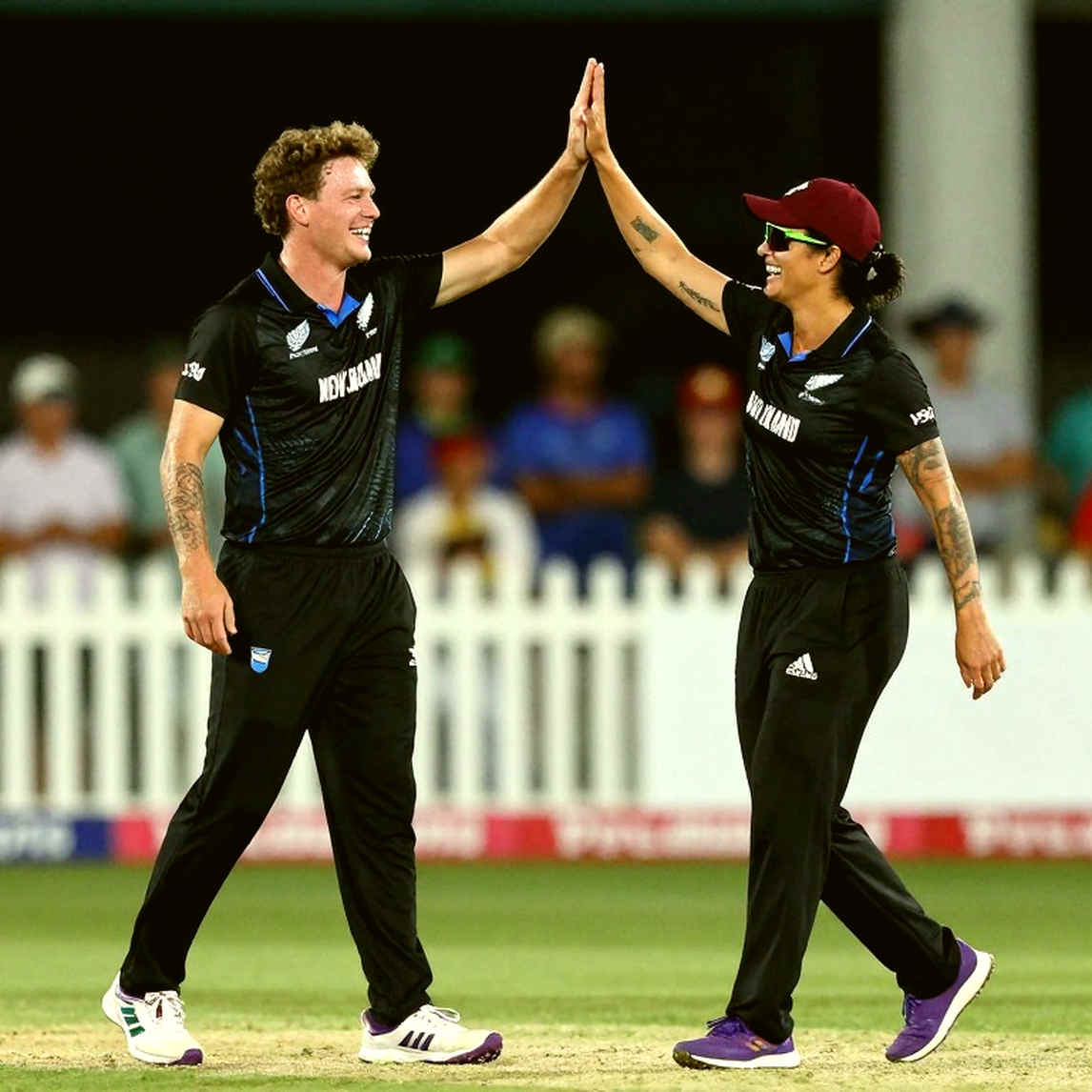253 off 225 at Cricket Central: Ollie Davies' 'flow state' and the end of a nine-year NSW drought