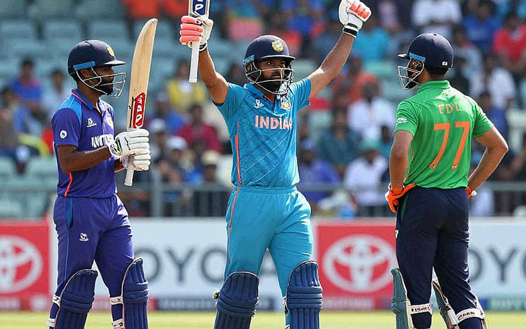 টানেলের নীরবতা, ব্লকচেইনের সুর: রেগুলার সিজনে ক্রিকেটের অদেখা অর্থনীতি টানেলের নীরবতা, ব্লকচেইনের সুর: রেগুলার সিজনে ক্রিকেটের অদেখা অর্থনীতি