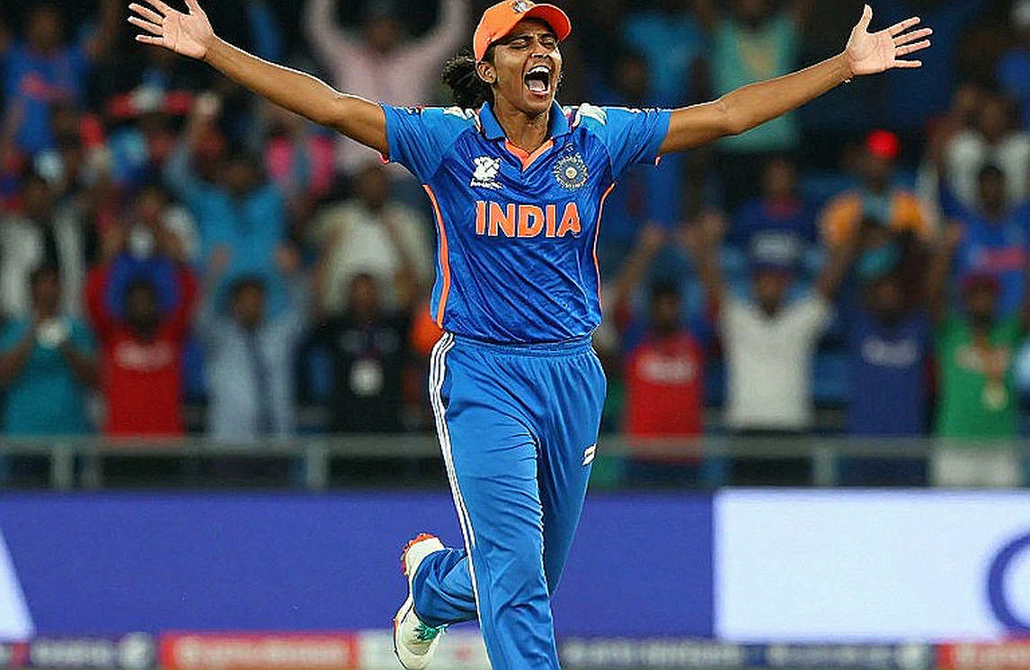 IPL ২০২৬ নিলামের আগে বেঙ্গালুরুর ভেতরের ঘড়ি: কে থাকছে, কে যাচ্ছে, আর দল কী গোপন রাখছে IPL ২০২৬ নিলামের আগে বেঙ্গালুরুর ভেতরের ঘড়ি: কে থাকছে, কে যাচ্ছে, আর দল কী গোপন রাখছে