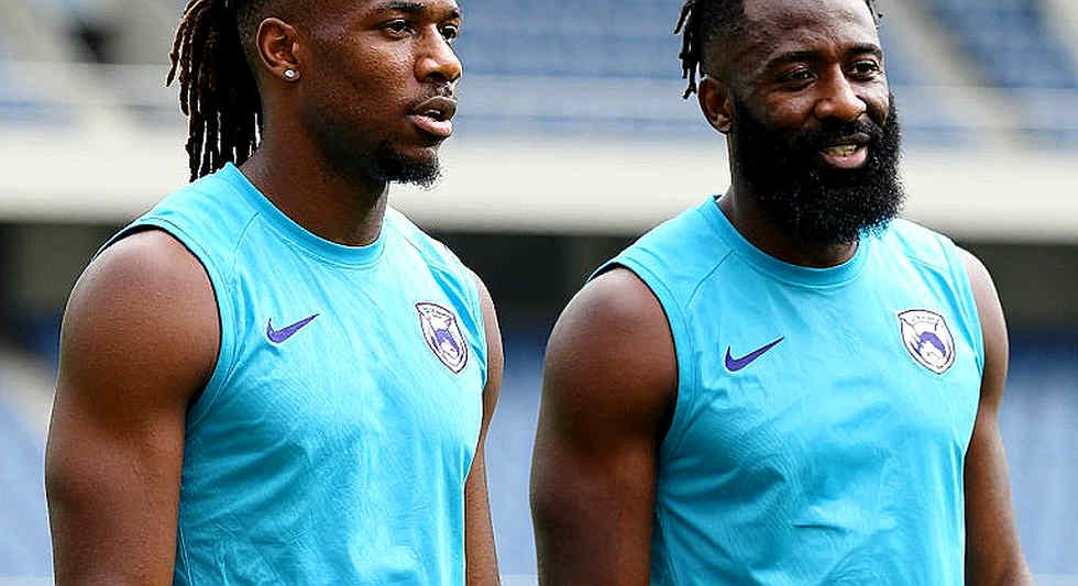 Eight Minutes, Two Goals and One Pivot Pair: Henderson and Caicedo in Alonso's Ledger Eight Minutes, Two Goals and One Pivot Pair: Henderson and Caicedo in Alonso's Ledger
