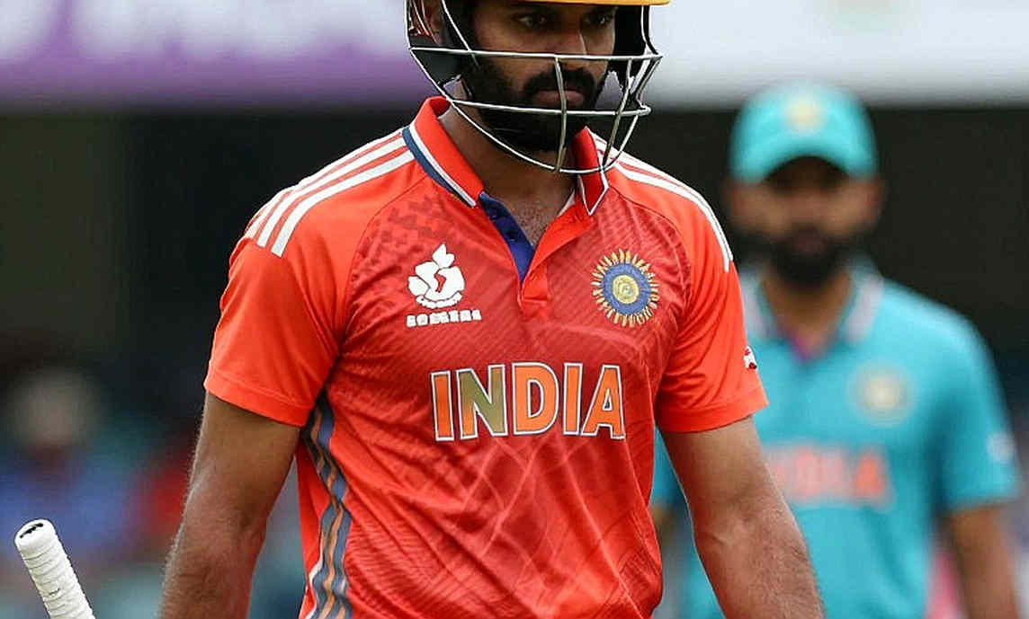 From Frame to Auction: The Same Market Runs Decisions and Contracts in Asian Cricket From Frame to Auction: The Same Market Runs Decisions and Contracts in Asian Cricket