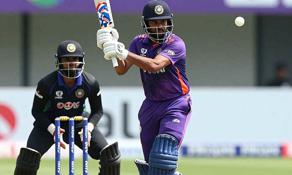 নিলামের হাত, হাড়ের খাতা: ট্রান্সফার উইন্ডোতে বাংলাদেশের বোলিং ঋণ নিলামের হাত, হাড়ের খাতা: ট্রান্সফার উইন্ডোতে বাংলাদেশের বোলিং ঋণ