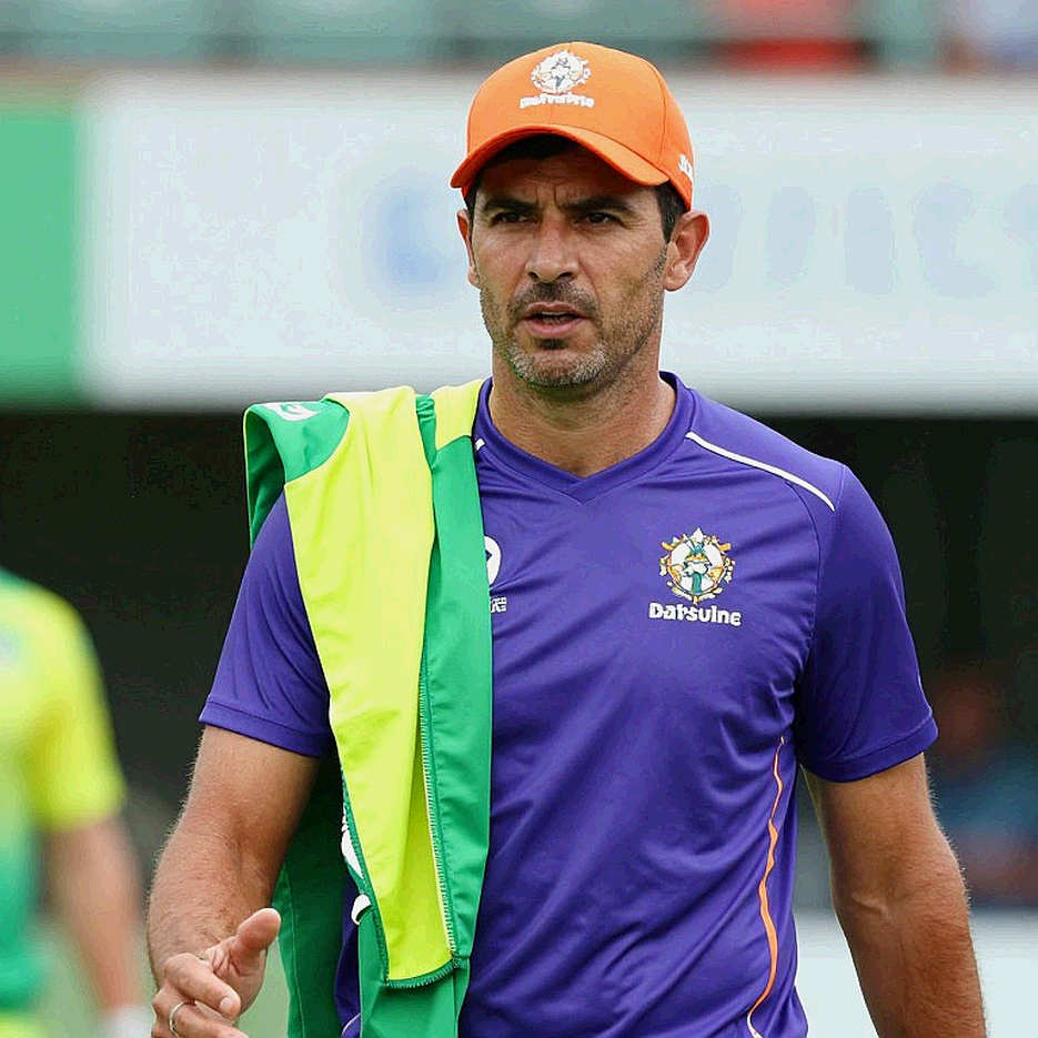 65.2 Overs in Durban: Australia's Broken Top Order and the Quiet Resistance of the Lower Order
