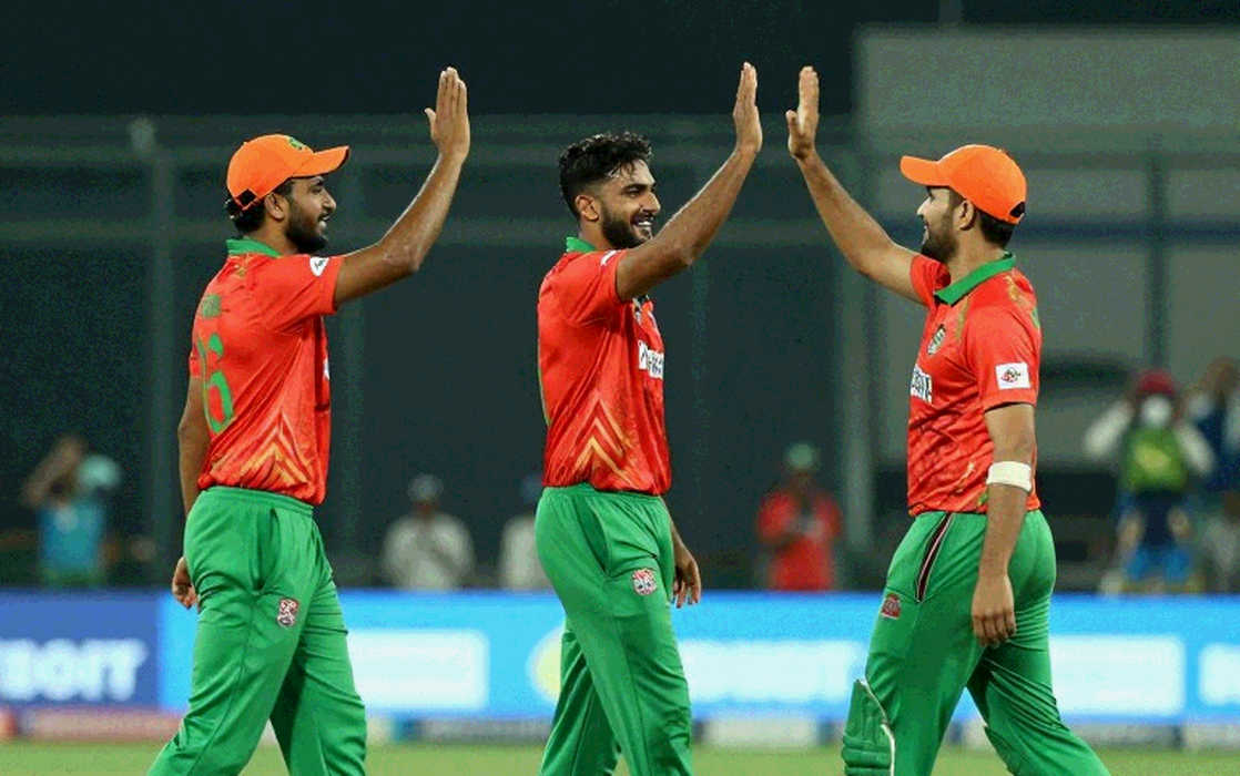 আহমেদাবাদের নীরবতা: ৯২ হাজার মানুষের সামনে একটি লেজার যেভাবে হিসাব মেলাল