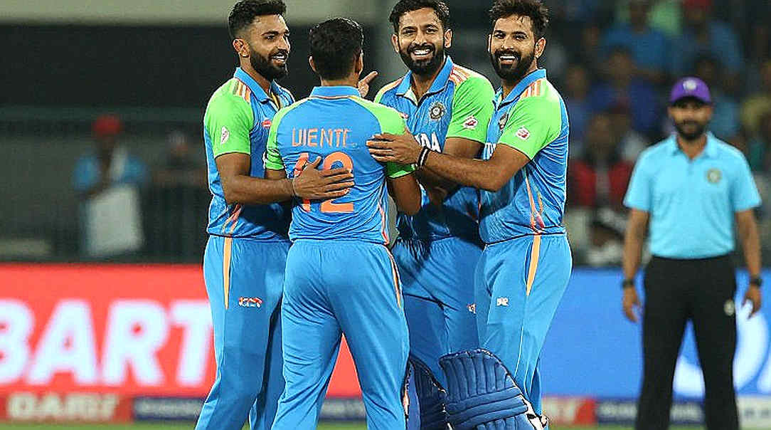 নয় পয়েন্টের ফাইনাল মিস: সিডনি থান্ডারের রিক্রুটমেন্টে যে অঙ্কটা এখনো মেলেনি