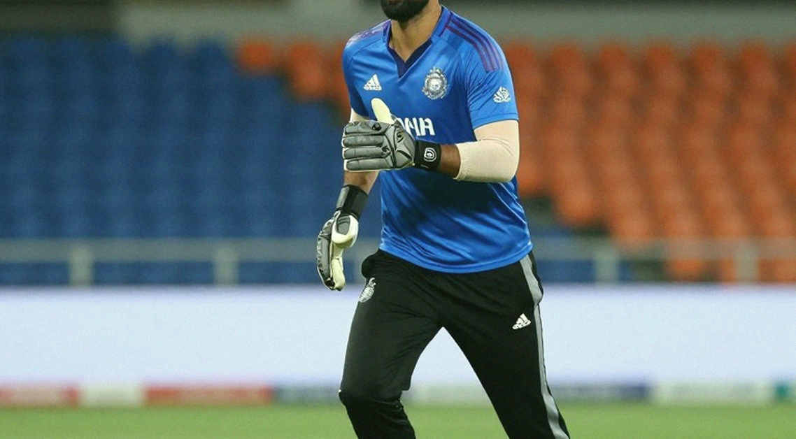 কিথ ডাজন সাসেক্সে: দুই বছরের চুক্তি, এক কাউন্টির আর্থিক ভূগোল