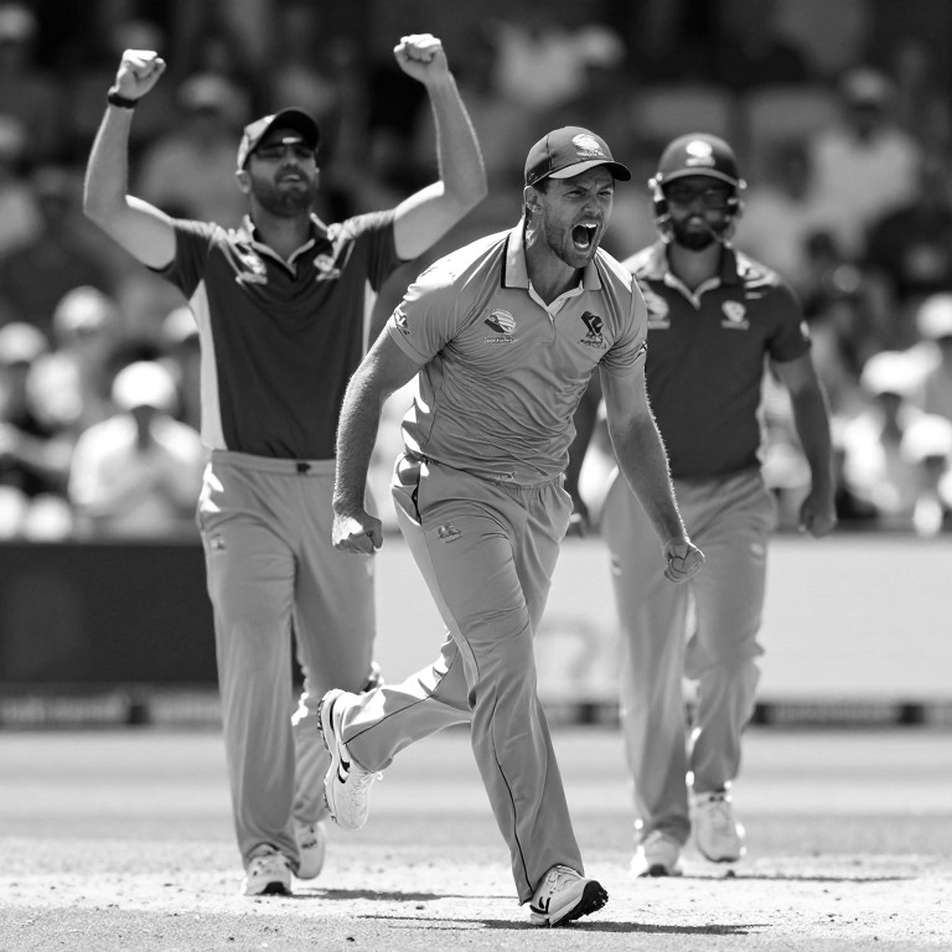 গ্লাভসের শব্দ, খালি ক্যালেন্ডার আর উইজডেনের প্রশ্ন