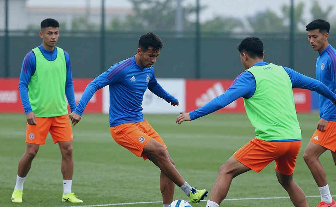 একশো বিশ বছর আগের ফায়ার সেল: ১৯০৬ সালে ম্যানচেস্টার সিটি যা হারিয়েছিল, আর আধুনিক ট্রান্সফার উইন্ডো যা দেখতে চায় না একশো বিশ বছর আগের ফায়ার সেল: ১৯০৬ সালে ম্যানচেস্টার সিটি যা হারিয়েছিল, আর আধুনিক ট্রান্সফার উইন্ডো যা দেখতে চায় না