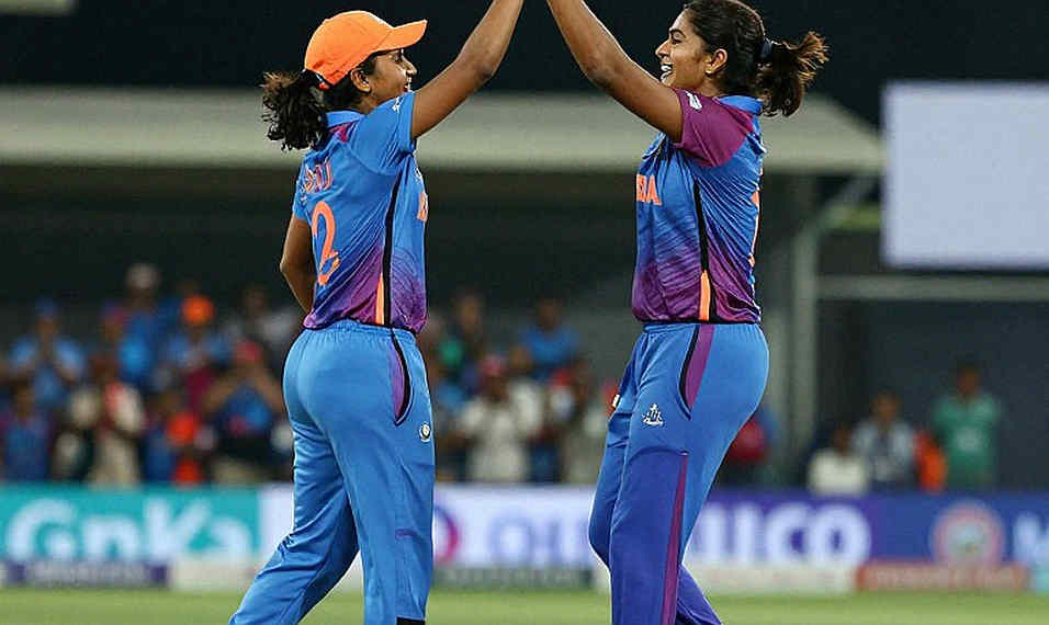 নিলাম-ঋণ: ওভার ১৫ থেকে ২০-এর সেই বিল, যা ফ্র্যাঞ্চাইজি মেটায়, ব্যাটার মেটায় না