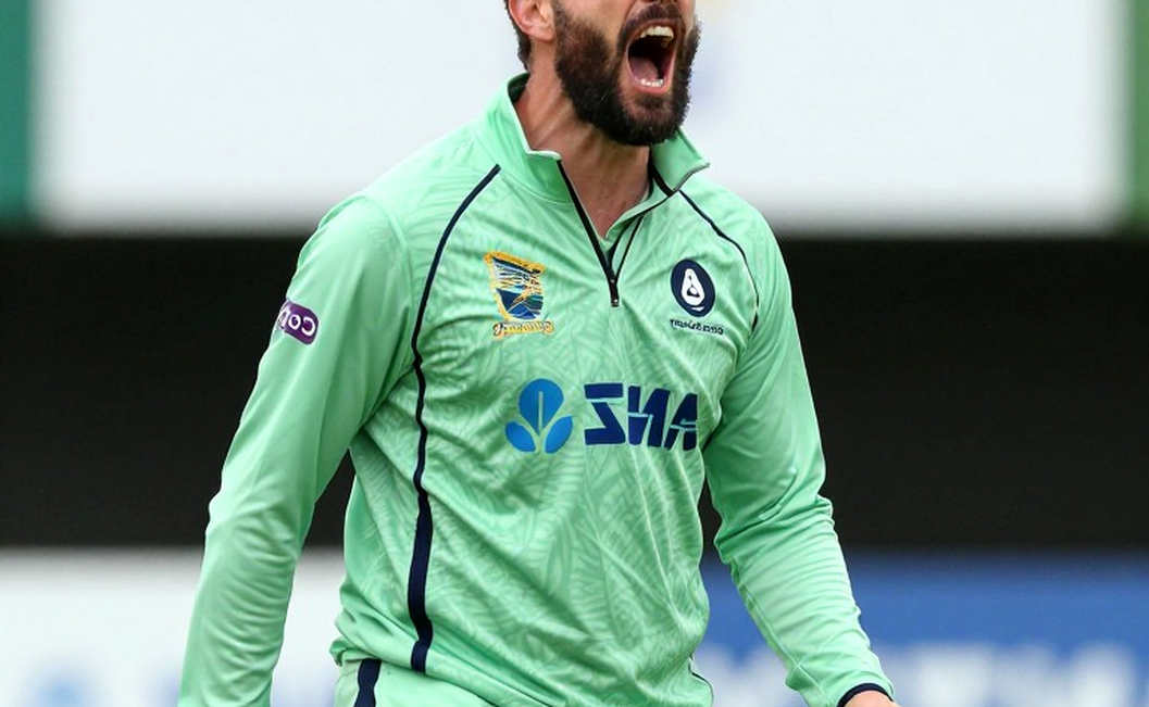 A Vacancy After One Hundred and Five Caps: Bracewell, the Big Bash, and New Zealand's Quiet Labour Politics A Vacancy After One Hundred and Five Caps: Bracewell, the Big Bash, and New Zealand's Quiet Labour Politics
